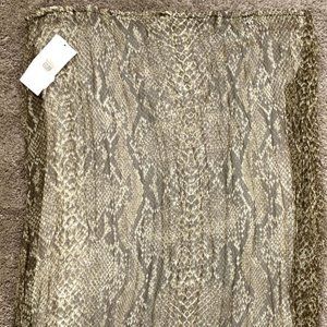 Poleci snake pattern skirt L NWT